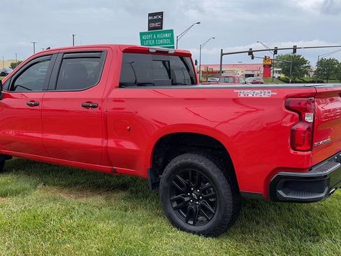 Used 2019 Chevrolet Silverado 1500 LT Trail Boss image 10