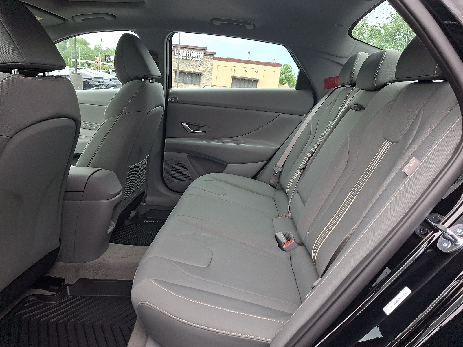 New 2026 Hyundai Elantra SEL Sport Premium FWD image 6