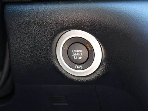 New 2027 Chrysler Pacifica Select FWD image 30