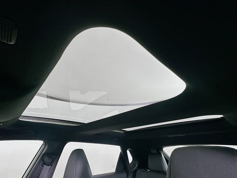 Used 2024 Toyota bZ4X XLE image 25