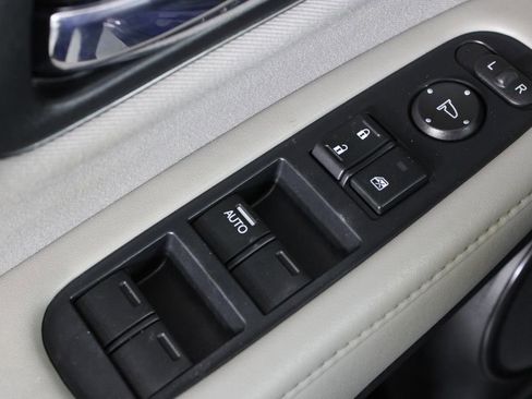 Used 2016 Honda HR-V LX image 21