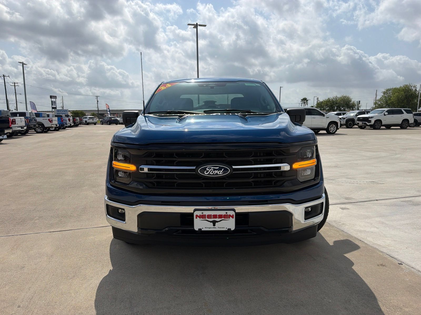 Used 2024 Ford F150 XLT w/ Bed Utility Package RWD image 2