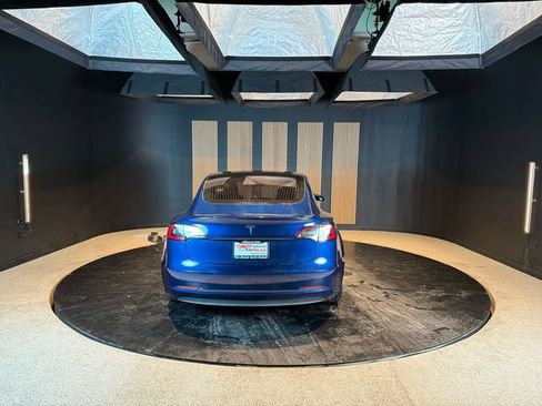 Used 2018 Tesla Model 3 Long Range RWD image 4