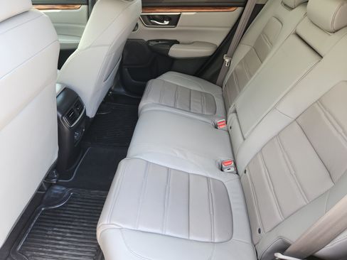 Used 2018 Honda CR-V Touring image 30