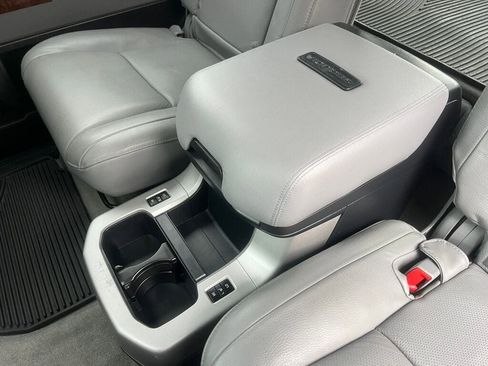 Used 2008 Toyota Sequoia Platinum image 31