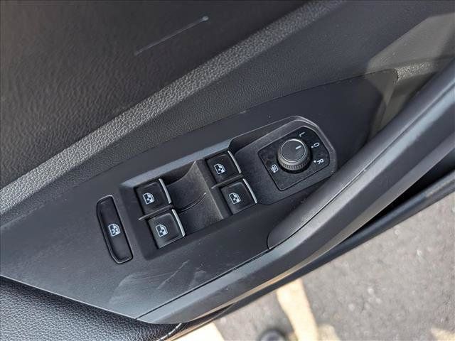 Used 2025 Volkswagen Jetta S FWD image 26