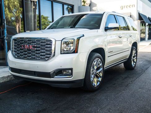 Used 2018 GMC Yukon Denali w/ Open Road Package RWD image 1
