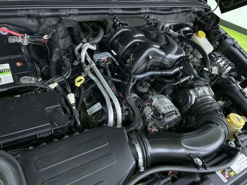 Used 2013 Jeep Wrangler Unlimited Sport image 27