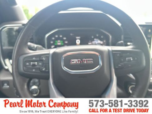 Used 2025 GMC Sierra 1500 SLT w/ SLT Premium Package AWD/4WD image 14