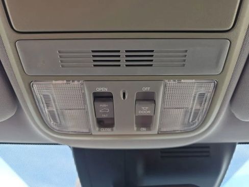 Used 2019 Honda CR-V EX image 37