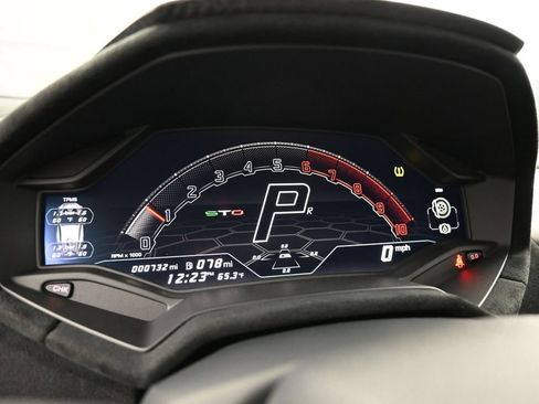 Used 2024 Lamborghini Huracan STO RWD image 22