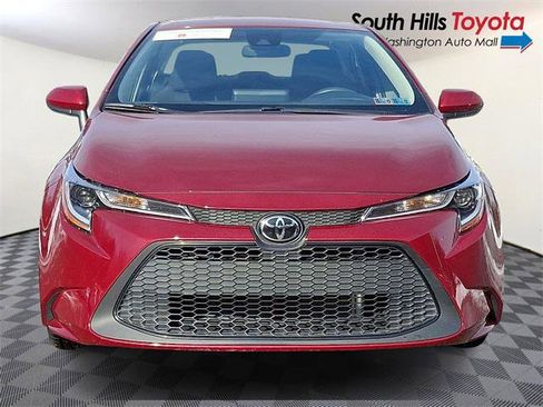 Certified 2022 Toyota Corolla LE image 2