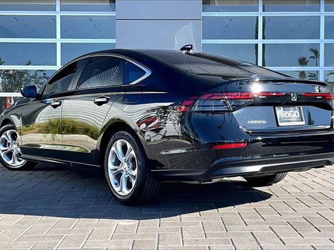 Used 2023 Honda Accord LX image 12
