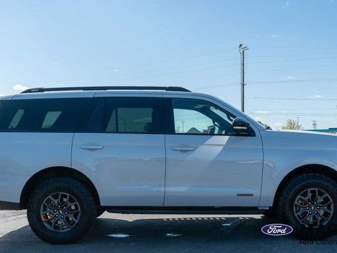 Used 2025 Ford Expedition Tremor AWD/4WD image 5