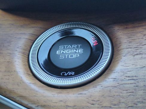 Used 2022 Jeep Grand Cherokee Summit image 29