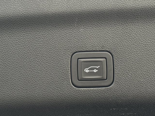 Used 2025 Chevrolet Tahoe LT RWD image 33