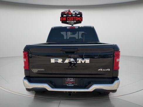 Used 2025 RAM 1500 Big Horn AWD/4WD image 6