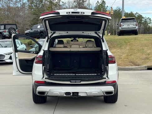 Used 2022 BMW X5 xDrive45e w/ Climate Comfort Package image 17