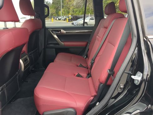 Used 2021 Lexus GX 460 Premium w/ Premium Package image 20