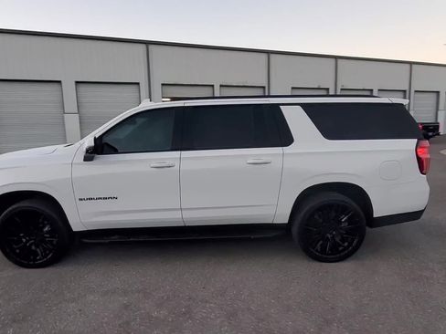 Used 2022 Chevrolet Suburban RST w/ Luxury Package image 41