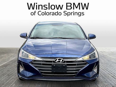 Used 2019 Hyundai Elantra SE FWD image 2