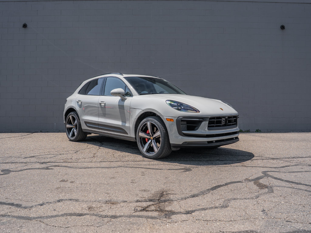Used 2026 Porsche Macan S AWD/4WD image 9