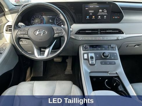 Used 2020 Hyundai Palisade SEL w/ Premium Package FWD image 17