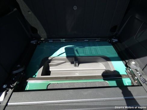 Used 2023 Ford Bronco Everglades image 16