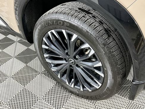 Certified 2024 Nissan Rogue Platinum image 41