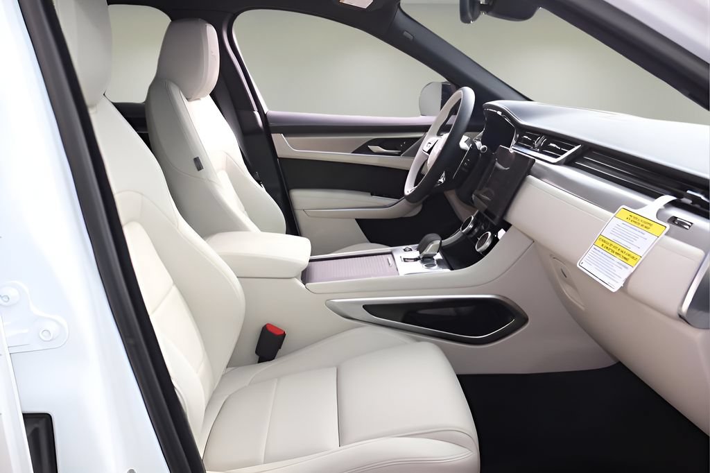 New 2026 Jaguar F-PACE R-Dynamic S AWD/4WD image 18