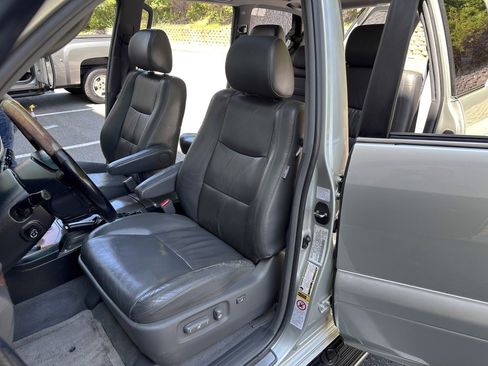 Used 2004 Lexus GX 470 AWD/4WD image 17