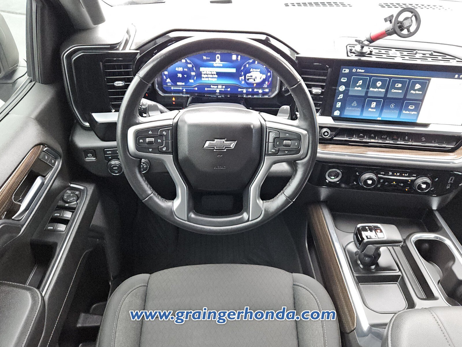 Used 2023 Chevrolet Silverado 1500 LT Trail Boss w/ Protection Package AWD/4WD image 12