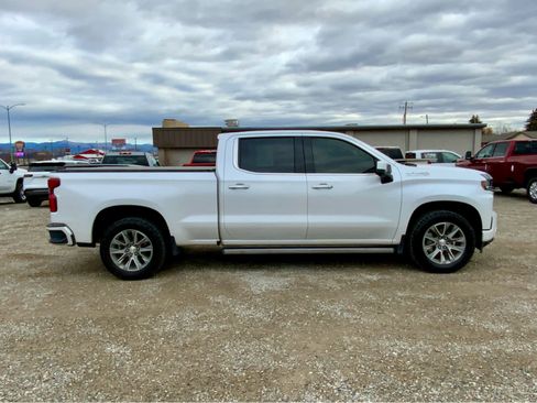 Used 2022 Chevrolet Silverado 1500 High Country w/ Technology Package image 6
