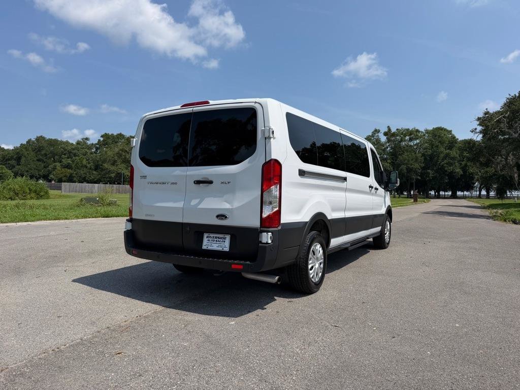 Used 2023 Ford Transit 350 XLT RWD image 5