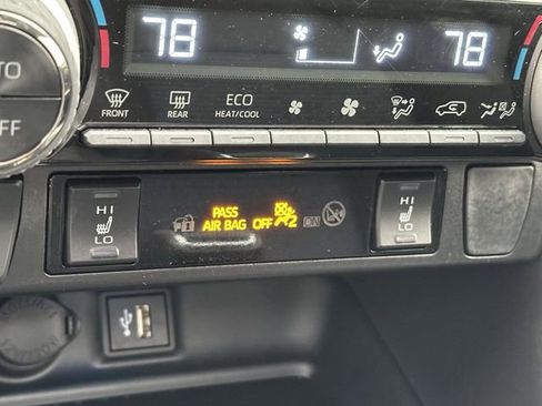 Certified 2023 Toyota RAV4 XSE AWD/4WD image 28