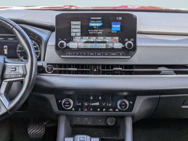 Used 2024 Mitsubishi Outlander SEL AWD/4WD image 16