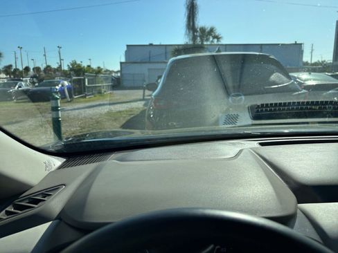 Used 2025 Nissan Rogue SV image 37