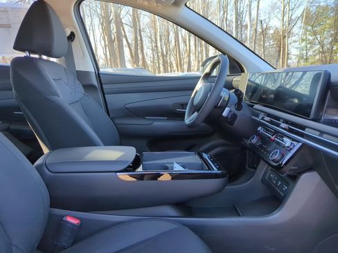 New 2026 Hyundai Tucson Blue SE image 35