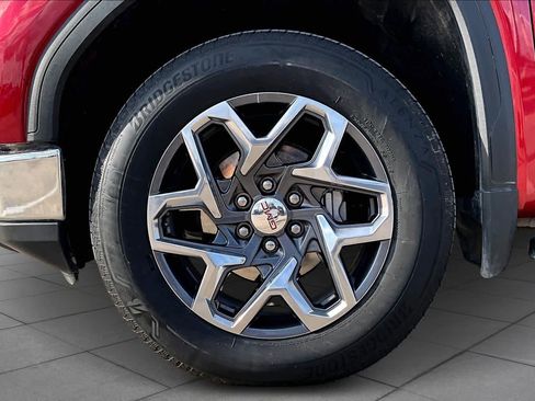 Certified 2024 GMC Sierra 1500 SLT image 10