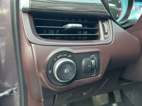 Used 2017 Buick Envision Essence image 13