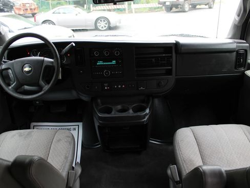Used 2019 Chevrolet Express 3500 LT w/ LT Preferred Equipment Group RWD image 12