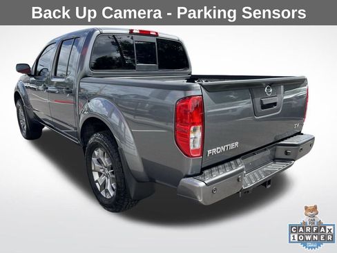 Used 2020 Nissan Frontier SV image 6