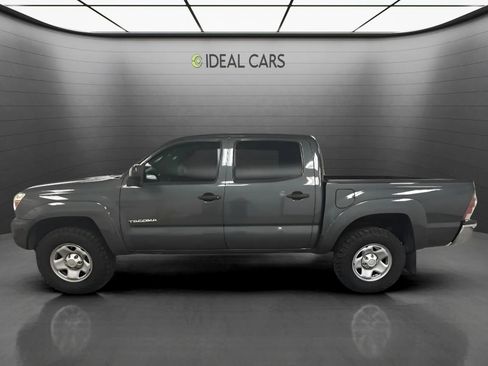 Used 2014 Toyota Tacoma PreRunner w/ SR5 Package RWD image 8