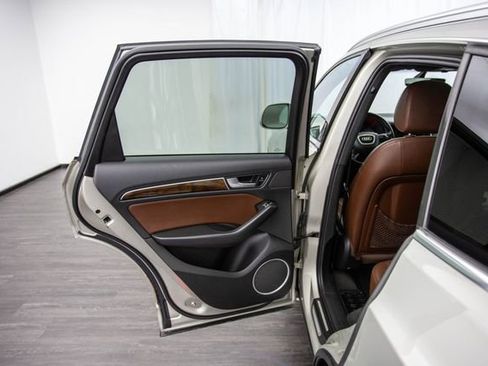 Used 2017 Audi Q5 2.0T Premium Plus image 22