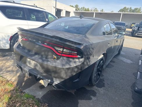 Used 2020 Dodge Charger Scat Pack image 4
