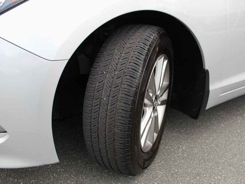 Used 2016 Hyundai Sonata SE FWD image 33