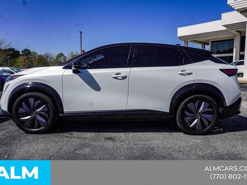 Used 2023 Nissan Ariya AWD/4WD image 9