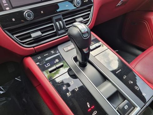 Used 2022 Porsche Macan GTS AWD/4WD image 12