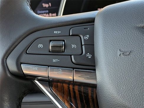 Used 2021 Cadillac Escalade Luxury image 28