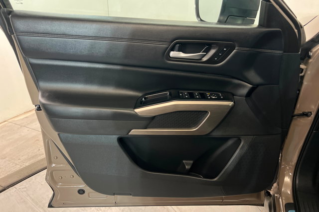 Certified 2023 Nissan Pathfinder Platinum FWD image 14